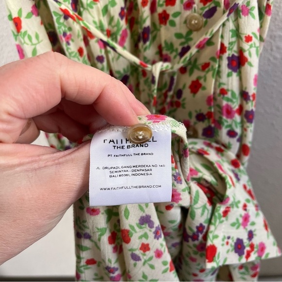 FAITHFULL THE BRAND Blohm Midi Dress in Bastille Floral Print - Picture 14 of 16